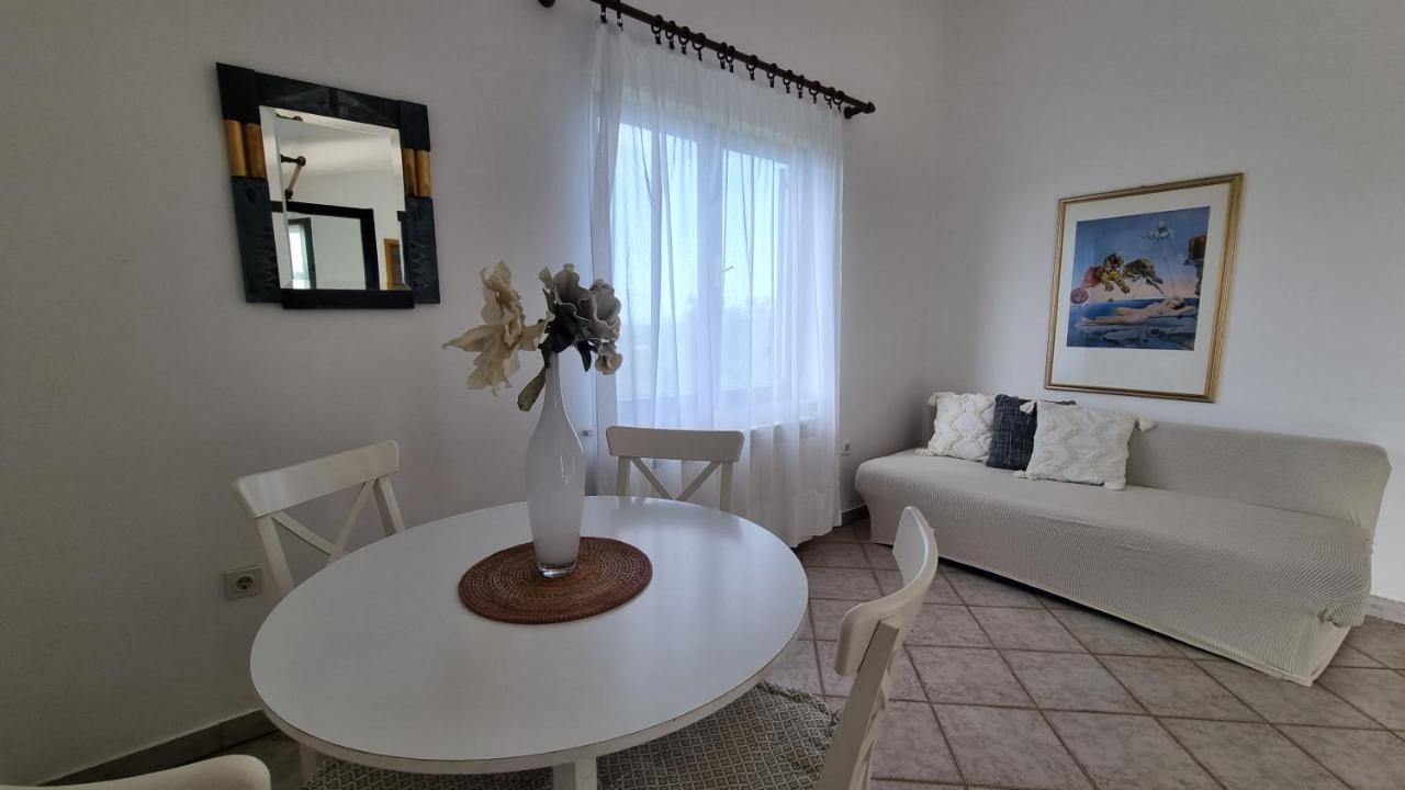 Apartments Lav ウマグ 部屋 写真